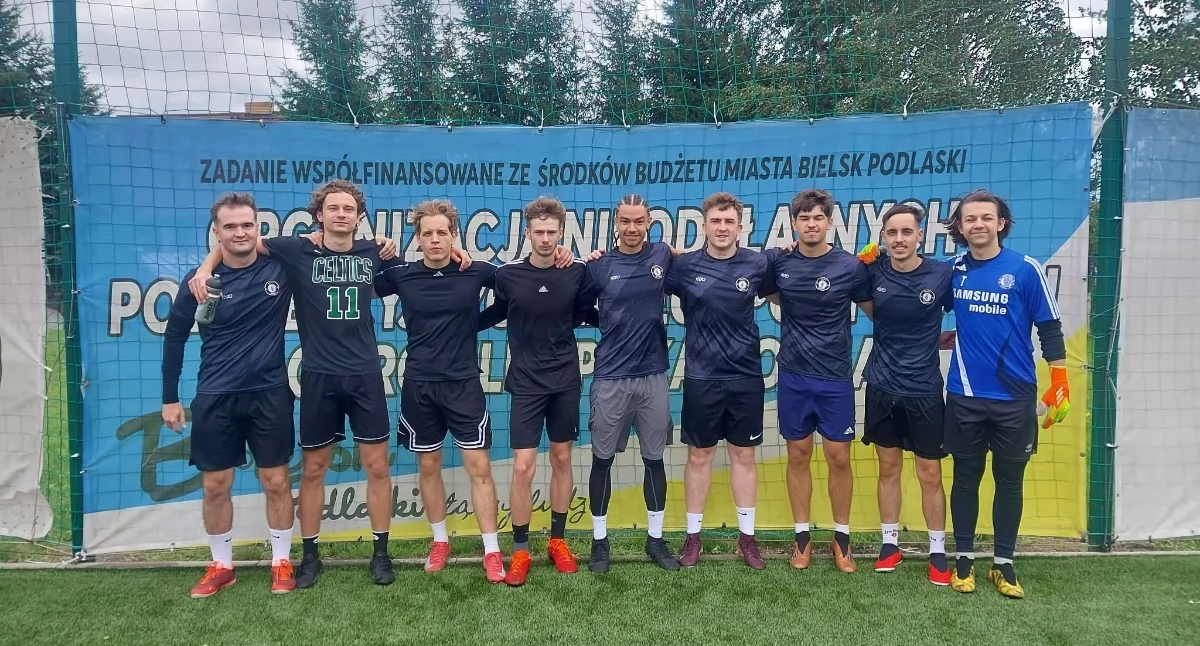 Zdjęcie drużyny z turnieju piłkarskiego w Bielsku Podlaskim
