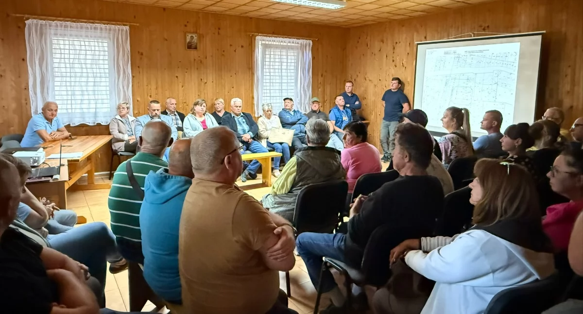 INTERWENCJE, Spotkanie fermy drobiu Mikłaszach Poznaliśmy fakty [FOTO] - zdjęcie, fotografia