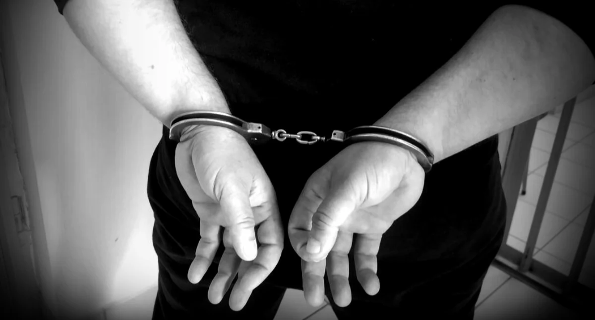 PRZESTĘPSTWA I WYKROCZENIA, osoby poszukiwane trafiły kraty Policjanci zatrzymali również kobietę gminy Brańsk - zdjęcie, fotografia