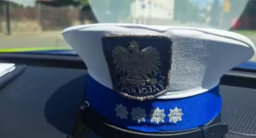 14-latka na hulajnodze potrącona przez samochód. Nastolatka trafiła do szpitala