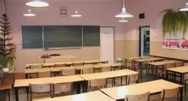 Dzień Nauczyciela w bielskich Rolnikach. Uczniowie przygotowali ciekawą inicjatywę [WIDEO]