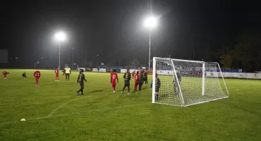 Pierwsze oficjalne mecze przy sztucznym oświetleniu w Brańsku [FOTO+WIDEO]